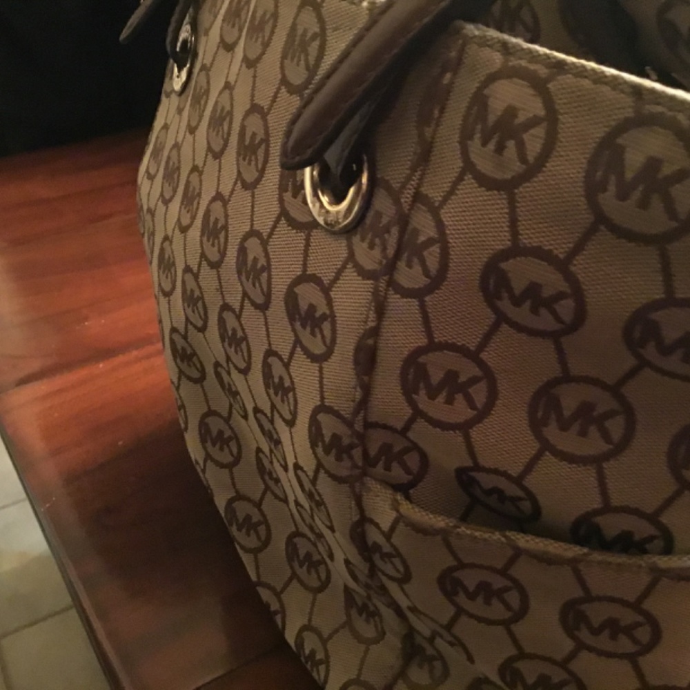 Original Michael Kors Large Handbag - image 2